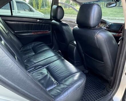 Серый Тойота Камри, объемом двигателя 2.36 л и пробегом 350 тыс. км за 6500 $, фото 9 на Automoto.ua