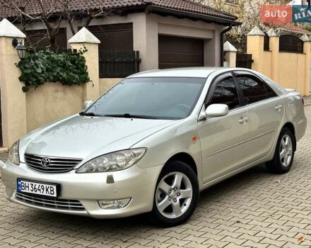 Серый Тойота Камри, объемом двигателя 2.36 л и пробегом 257 тыс. км за 8300 $, фото 2 на Automoto.ua