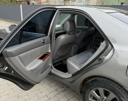 Сірий Тойота Камрі, об'ємом двигуна 3 л та пробігом 361 тис. км за 5500 $, фото 4 на Automoto.ua