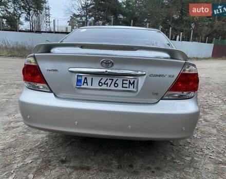 Сірий Тойота Камрі, об'ємом двигуна 3 л та пробігом 223 тис. км за 4400 $, фото 2 на Automoto.ua