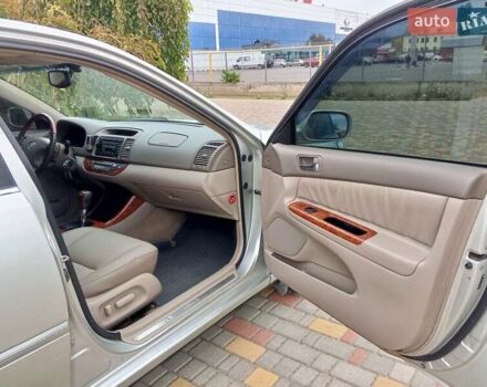 Тойота Камри 2004 в Белгород-Днестровском на Automoto.ua Серый Тойота Камри, объемом двигателя 2.36 л и пробегом 303 тыс. км за 5500 $, фото 17 на Automoto.ua