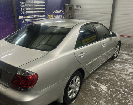 Сірий Тойота Камрі, об'ємом двигуна 3 л та пробігом 242 тис. км за 4300 $, фото 3 на Automoto.ua