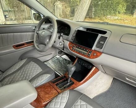 Сірий Тойота Камрі, об'ємом двигуна 3 л та пробігом 242 тис. км за 6200 $, фото 3 на Automoto.ua