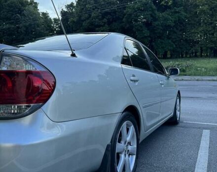 Серый Тойота Камри, объемом двигателя 2.36 л и пробегом 350 тыс. км за 6500 $, фото 4 на Automoto.ua