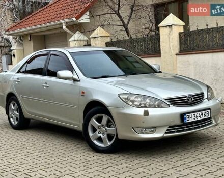 Серый Тойота Камри, объемом двигателя 2.36 л и пробегом 257 тыс. км за 8300 $, фото 16 на Automoto.ua