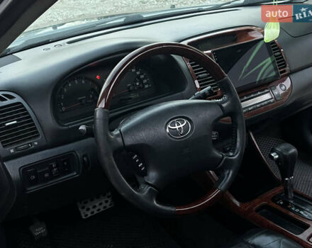 Тойота Камри 2004 в Харькове на Automoto.ua Серый Тойота Камри, объемом двигателя 3 л и пробегом 266 тыс. км за 4800 $, фото 9 на Automoto.ua