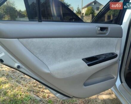 Серый Тойота Камри, объемом двигателя 2.36 л и пробегом 308 тыс. км за 4500 $, фото 10 на Automoto.ua