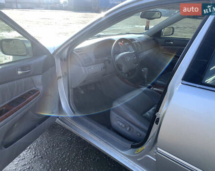 Сірий Тойота Камрі, об'ємом двигуна 3 л та пробігом 340 тис. км за 4200 $, фото 9 на Automoto.ua