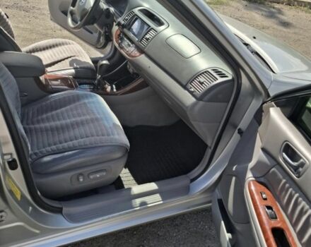 Сірий Тойота Камрі, об'ємом двигуна 3 л та пробігом 387 тис. км за 6100 $, фото 6 на Automoto.ua