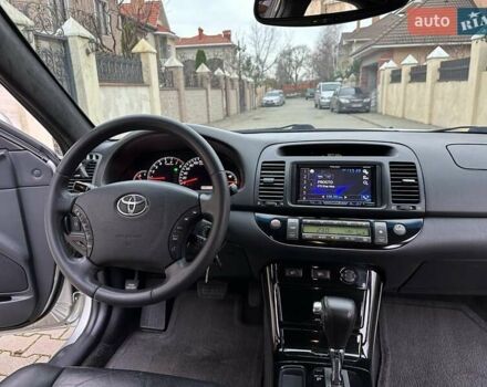 Серый Тойота Камри, объемом двигателя 2.36 л и пробегом 257 тыс. км за 8300 $, фото 59 на Automoto.ua