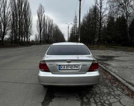 Сірий Тойота Камрі, об'ємом двигуна 2.4 л та пробігом 302 тис. км за 5800 $, фото 4 на Automoto.ua