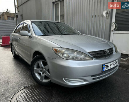 Серый Тойота Камри, объемом двигателя 3 л и пробегом 388 тыс. км за 4800 $, фото 1 на Automoto.ua