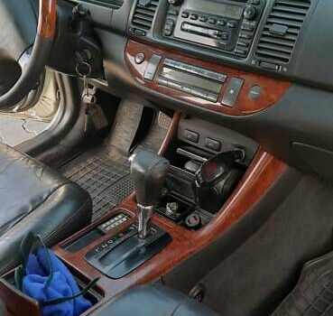 Серый Тойота Камри, объемом двигателя 3 л и пробегом 398 тыс. км за 4900 $, фото 30 на Automoto.ua