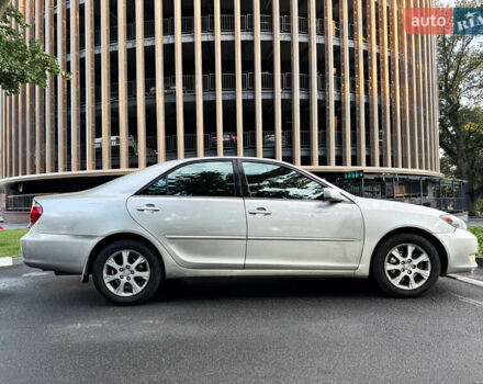 Серый Тойота Камри, объемом двигателя 3 л и пробегом 247 тыс. км за 5000 $, фото 3 на Automoto.ua