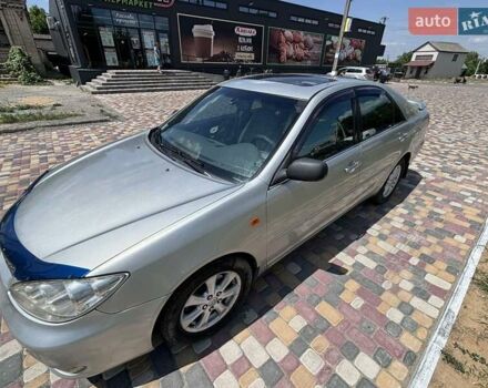 Серый Тойота Камри, объемом двигателя 3 л и пробегом 208 тыс. км за 6500 $, фото 1 на Automoto.ua