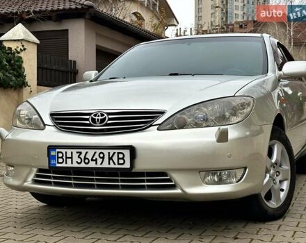 Серый Тойота Камри, объемом двигателя 2.36 л и пробегом 257 тыс. км за 8300 $, фото 6 на Automoto.ua