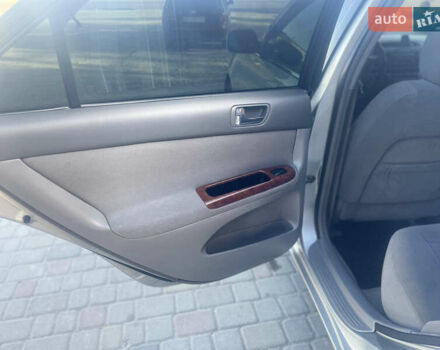 Серый Тойота Камри, объемом двигателя 2.4 л и пробегом 469 тыс. км за 6200 $, фото 18 на Automoto.ua