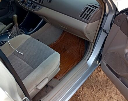 Сірий Тойота Камрі, об'ємом двигуна 2.4 л та пробігом 266 тис. км за 6750 $, фото 6 на Automoto.ua