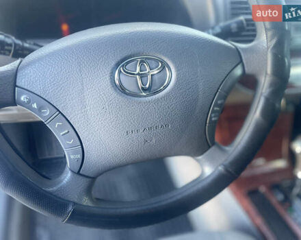 Серый Тойота Камри, объемом двигателя 2.4 л и пробегом 469 тыс. км за 6200 $, фото 17 на Automoto.ua