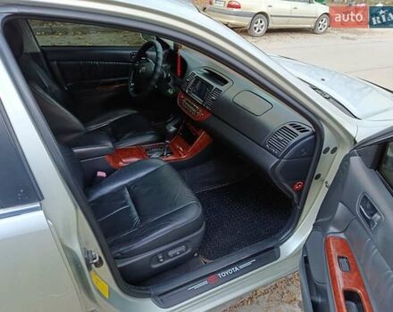 Сірий Тойота Камрі, об'ємом двигуна 3 л та пробігом 210 тис. км за 7200 $, фото 12 на Automoto.ua