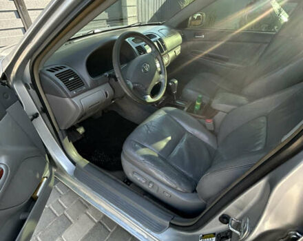 Серый Тойота Камри, объемом двигателя 3 л и пробегом 360 тыс. км за 4900 $, фото 1 на Automoto.ua