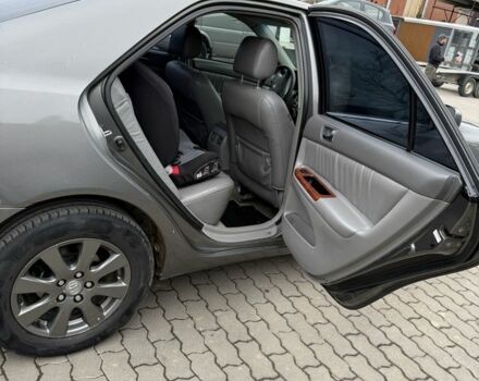 Сірий Тойота Камрі, об'ємом двигуна 3 л та пробігом 361 тис. км за 5500 $, фото 5 на Automoto.ua