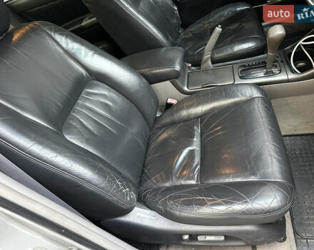 Серый Тойота Камри, объемом двигателя 3 л и пробегом 388 тыс. км за 4800 $, фото 16 на Automoto.ua