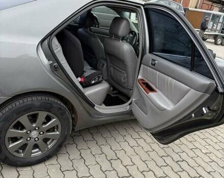 Сірий Тойота Камрі, об'ємом двигуна 3 л та пробігом 361 тис. км за 5500 $, фото 4 на Automoto.ua