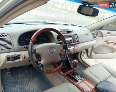 Тойота Камри 2004 в Белгород-Днестровском на Automoto.ua Серый Тойота Камри, объемом двигателя 2.36 л и пробегом 303 тыс. км за 5500 $, фото 25 на Automoto.ua