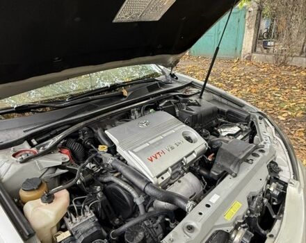 Сірий Тойота Камрі, об'ємом двигуна 3 л та пробігом 242 тис. км за 6200 $, фото 6 на Automoto.ua