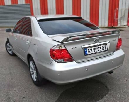 Сірий Тойота Камрі, об'ємом двигуна 3 л та пробігом 317 тис. км за 7700 $, фото 23 на Automoto.ua