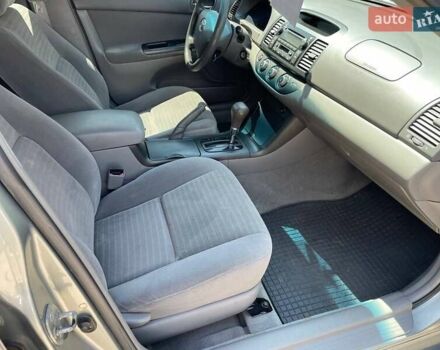 Сірий Тойота Камрі, об'ємом двигуна 3 л та пробігом 250 тис. км за 5500 $, фото 11 на Automoto.ua