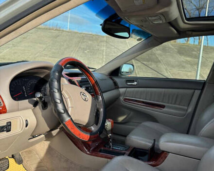 Сірий Тойота Камрі, об'ємом двигуна 2.4 л та пробігом 333 тис. км за 5500 $, фото 9 на Automoto.ua