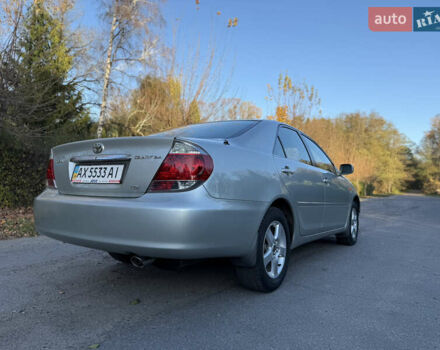 Серый Тойота Камри, объемом двигателя 2.4 л и пробегом 42 тыс. км за 10900 $, фото 17 на Automoto.ua