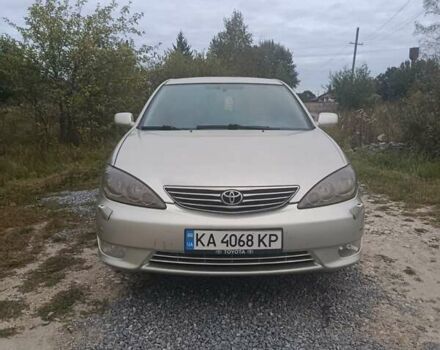 Серый Тойота Камри, объемом двигателя 2.36 л и пробегом 260 тыс. км за 6700 $, фото 4 на Automoto.ua