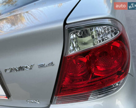 Серый Тойота Камри, объемом двигателя 2.4 л и пробегом 42 тыс. км за 10900 $, фото 39 на Automoto.ua