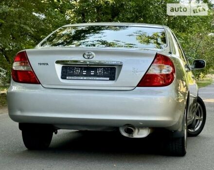 Серый Тойота Камри, объемом двигателя 2.36 л и пробегом 213 тыс. км за 6300 $, фото 5 на Automoto.ua