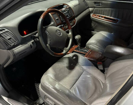 Серый Тойота Камри, объемом двигателя 3 л и пробегом 240 тыс. км за 7200 $, фото 23 на Automoto.ua
