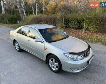 Серый Тойота Камри, объемом двигателя 2.4 л и пробегом 42 тыс. км за 10900 $, фото 22 на Automoto.ua