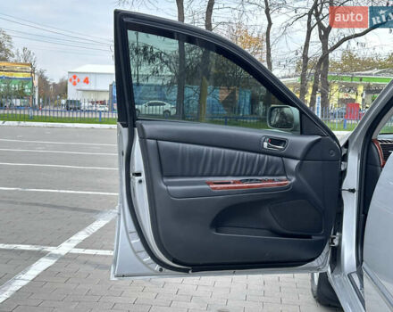 Серый Тойота Камри, объемом двигателя 2.36 л и пробегом 220 тыс. км за 6200 $, фото 40 на Automoto.ua