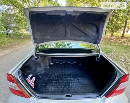 Серый Тойота Камри, объемом двигателя 2.36 л и пробегом 213 тыс. км за 6300 $, фото 59 на Automoto.ua