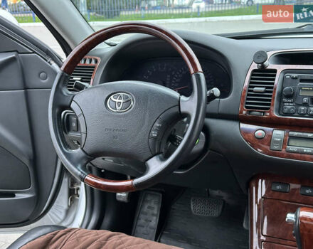 Серый Тойота Камри, объемом двигателя 2.36 л и пробегом 220 тыс. км за 6200 $, фото 29 на Automoto.ua