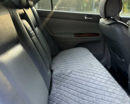 Серый Тойота Камри, объемом двигателя 2.4 л и пробегом 210 тыс. км за 6700 $, фото 4 на Automoto.ua