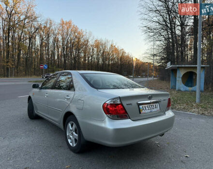 Серый Тойота Камри, объемом двигателя 2.4 л и пробегом 42 тыс. км за 10900 $, фото 4 на Automoto.ua