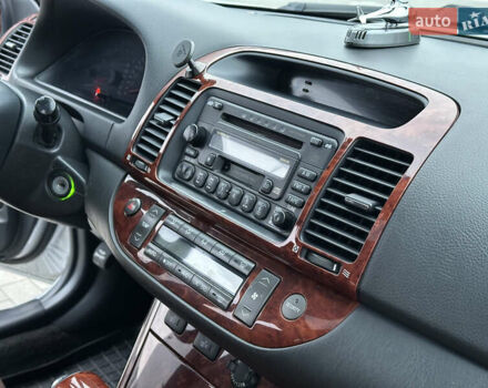 Серый Тойота Камри, объемом двигателя 2.36 л и пробегом 220 тыс. км за 6200 $, фото 38 на Automoto.ua