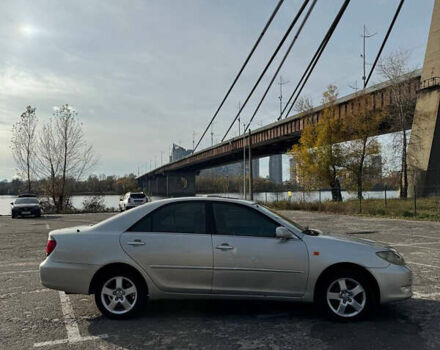 Сірий Тойота Камрі, об'ємом двигуна 2.4 л та пробігом 333 тис. км за 5500 $, фото 5 на Automoto.ua