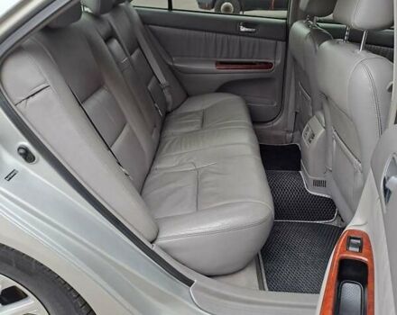 Серый Тойота Камри, объемом двигателя 2.4 л и пробегом 245 тыс. км за 7500 $, фото 6 на Automoto.ua