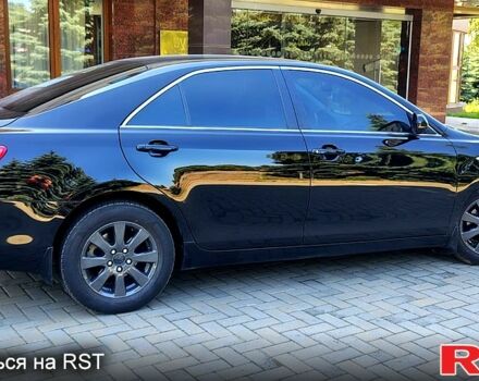 Серый Тойота Камри, объемом двигателя 1.6 л и пробегом 212 тыс. км за 9300 $, фото 1 на Automoto.ua