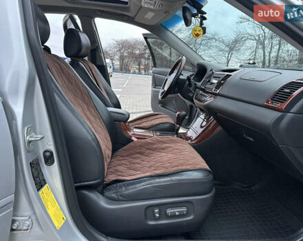 Серый Тойота Камри, объемом двигателя 2.36 л и пробегом 220 тыс. км за 6200 $, фото 34 на Automoto.ua