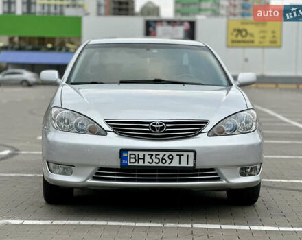 Серый Тойота Камри, объемом двигателя 2.36 л и пробегом 220 тыс. км за 6200 $, фото 9 на Automoto.ua